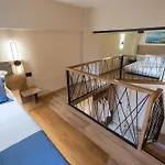 Hotel Mustafa *